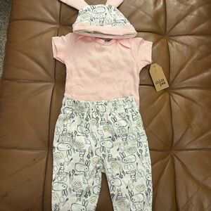 chick pea Pale Pink Ribbed Baby Bodysuit Set